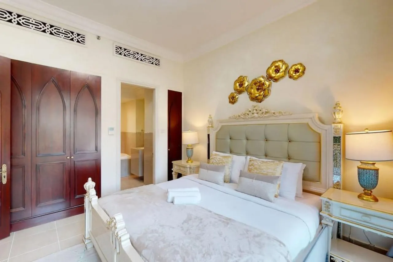 Apartment Al Tajer, Core C, Souk Al Bahar - Charming Two Bedroom Dubai United Arab Emirates
