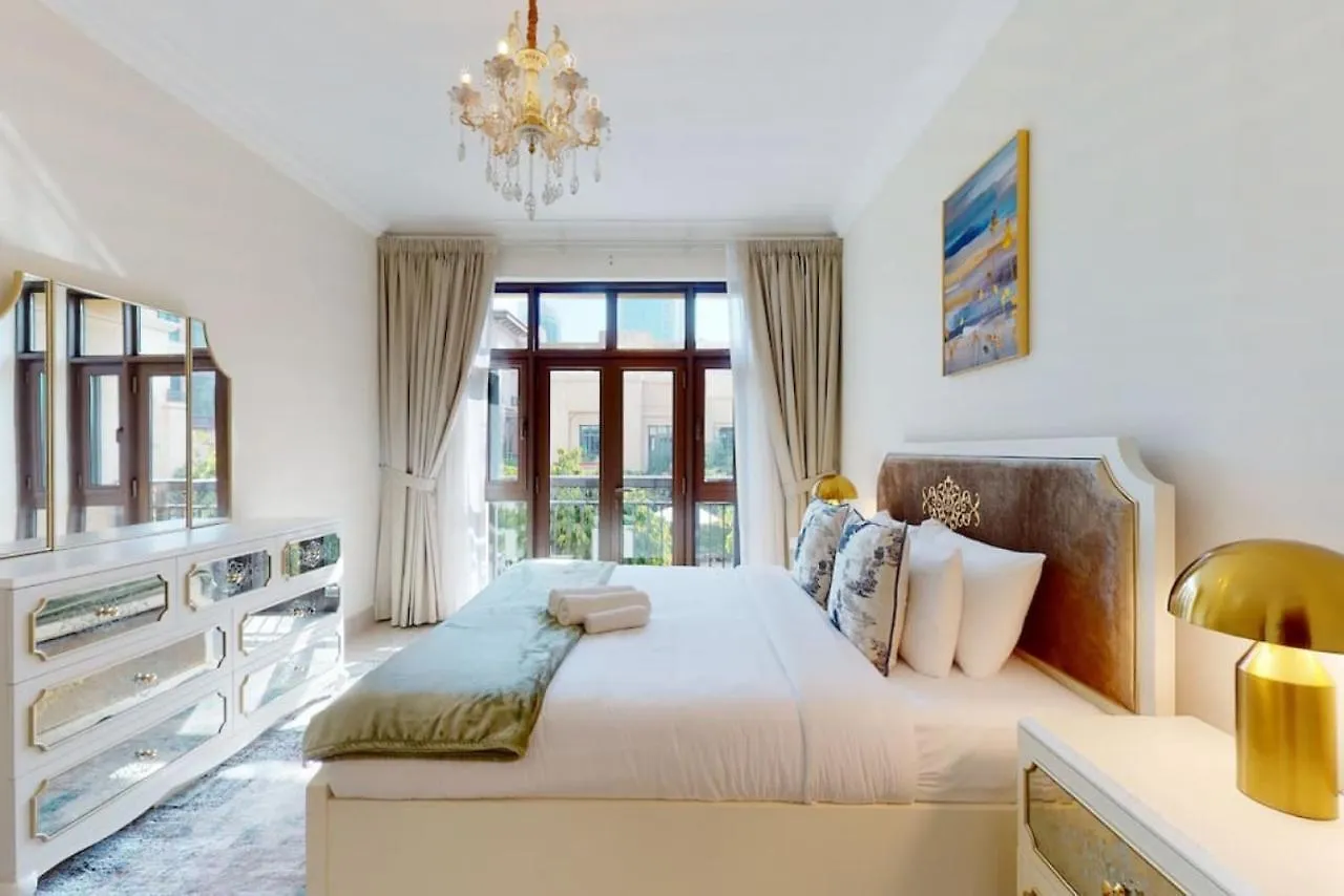 Al Tajer, Core C, Souk Al Bahar - Charming Two Bedroom Dubai 0*,  United Arab Emirates